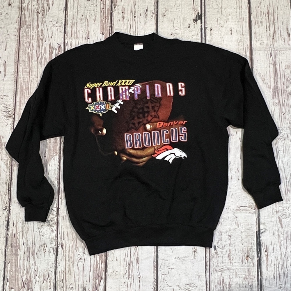 Vintage Denver Broncos Super Bowl XXXII NFL Football Crewneck 1990s Sweatshirt